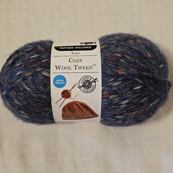 1 Skein  Loops & Threads COZY WOOL TWEED "NAVY BLUES" 418yds 5.2oz Discontinued - Picture 1 of 7